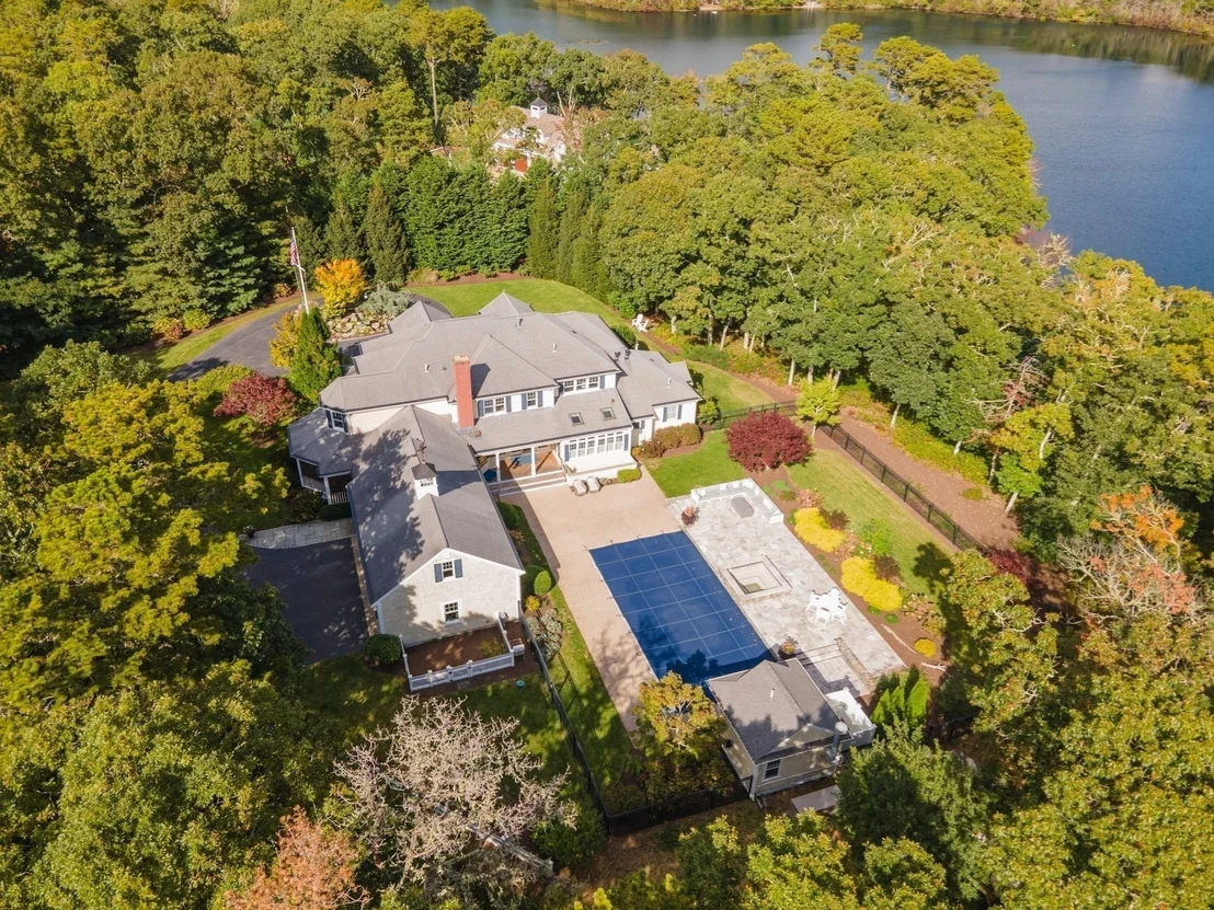 Photo of 26 Walkerwoods Dr