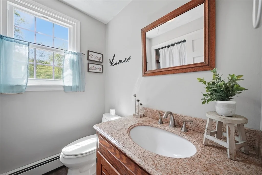 Photo of 16 Parsonage Hill Rd
