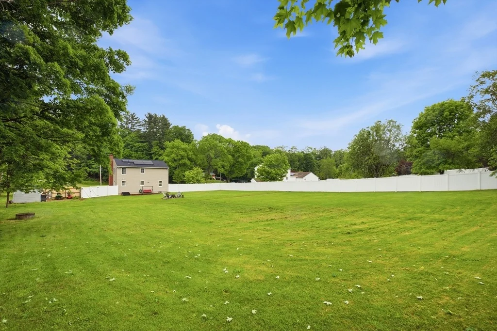 Photo of 308 Brimfield Rd