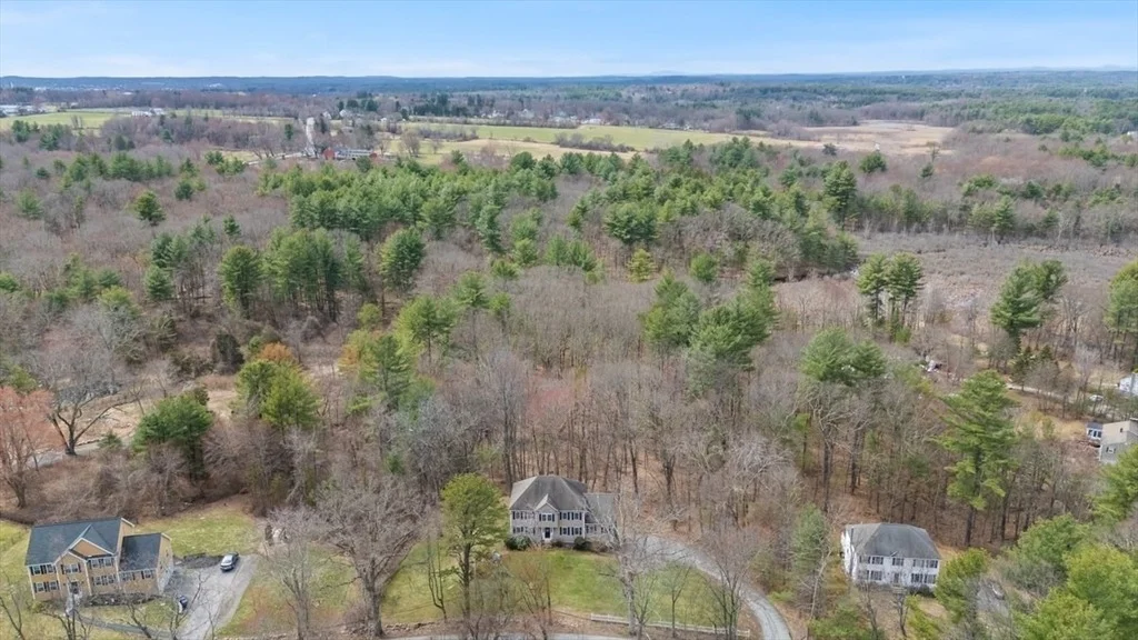 Photo of 380 Richardson Road