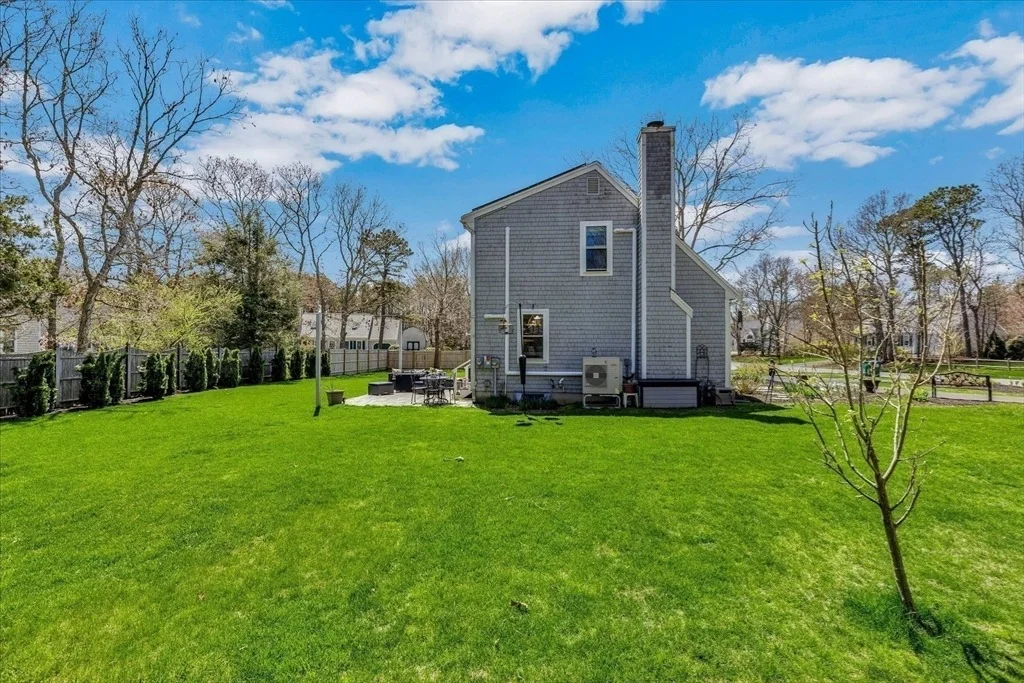 Photo of 12 Drew Ln