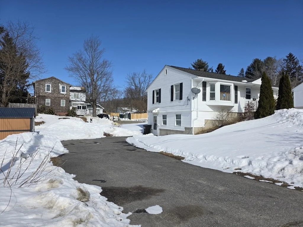 Photo of 55 Apthorp St