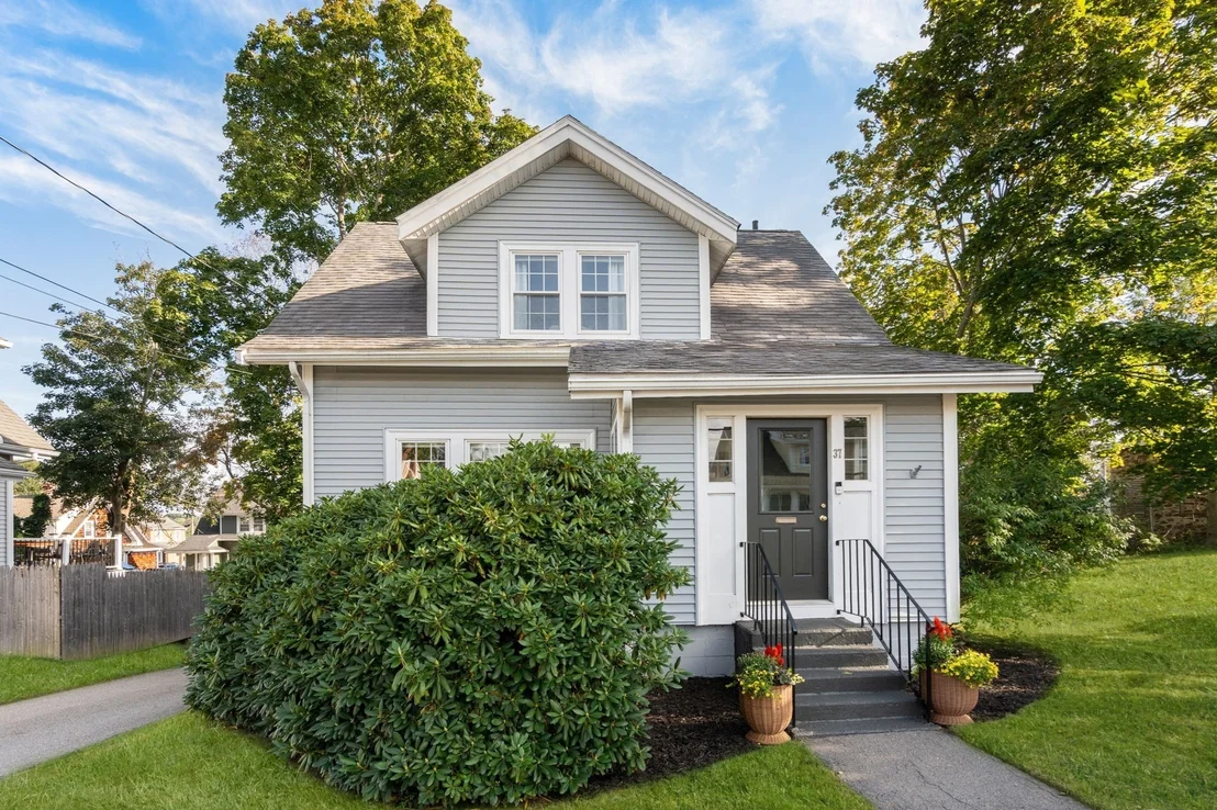 Photo of 37 Arborway Dr
