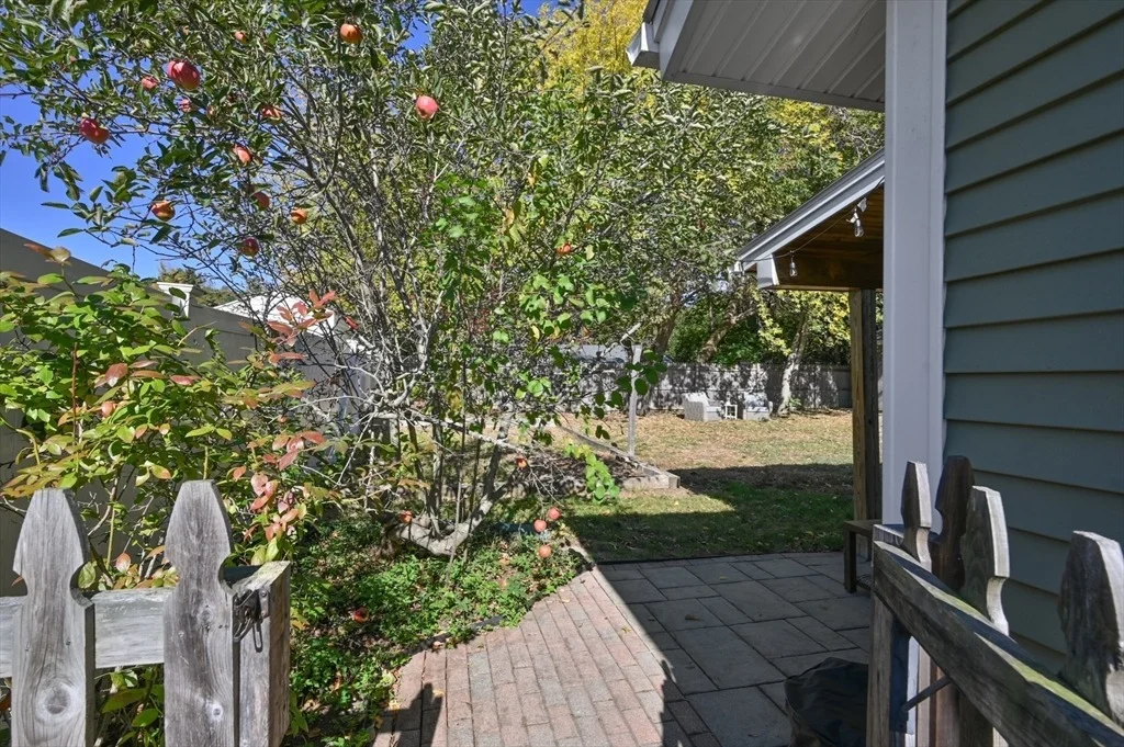 Photo of 18 Middlebrook Rd