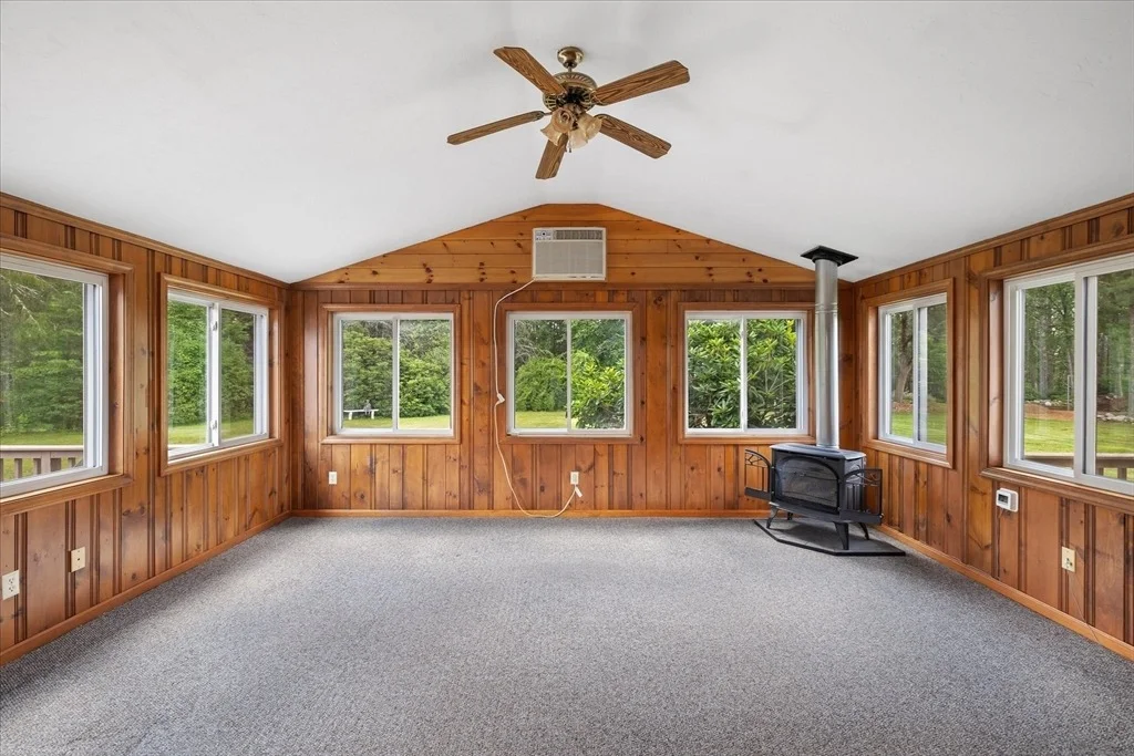 Photo of 6 Hillside Dr
