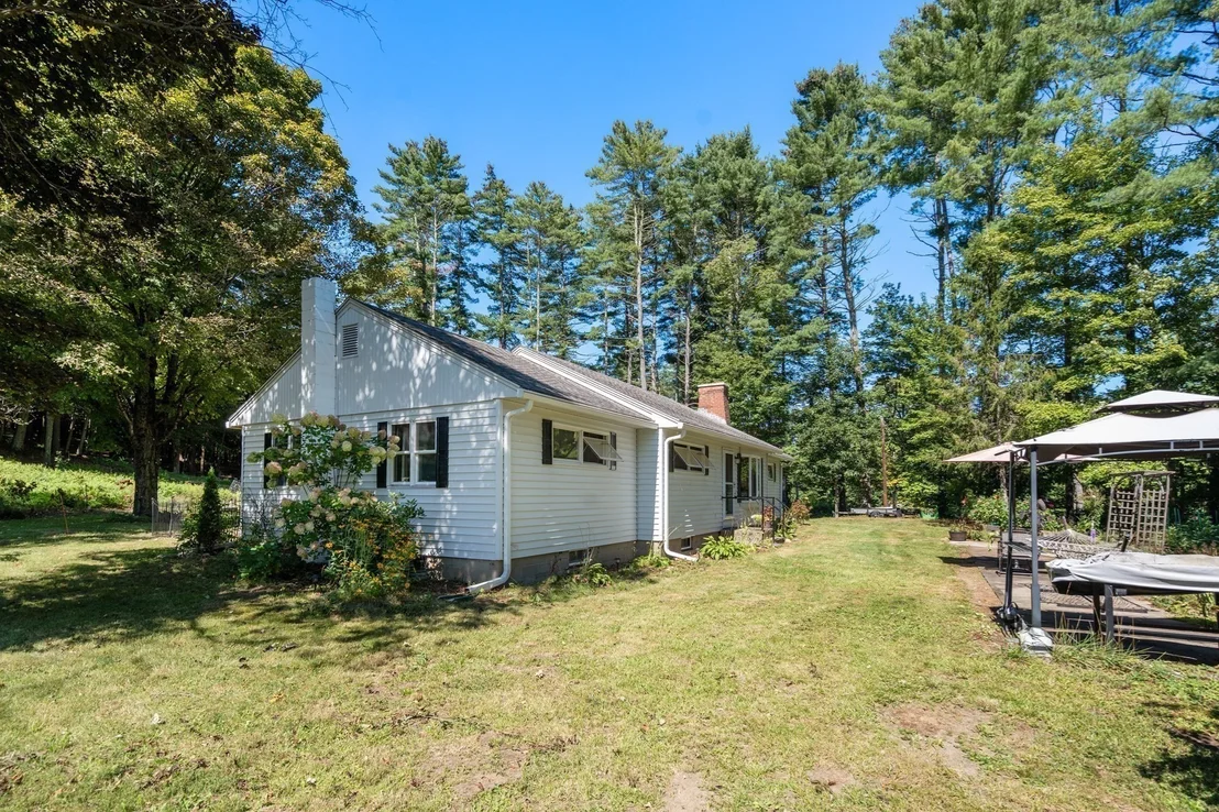 Photo of 396 Brattleboro Rd