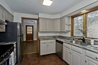 Photo of 94 Amherst Rd