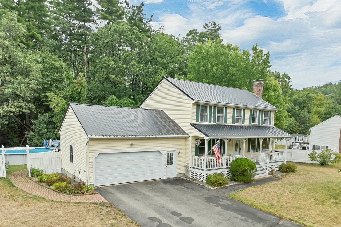 Photo of 14 Burnside Ln