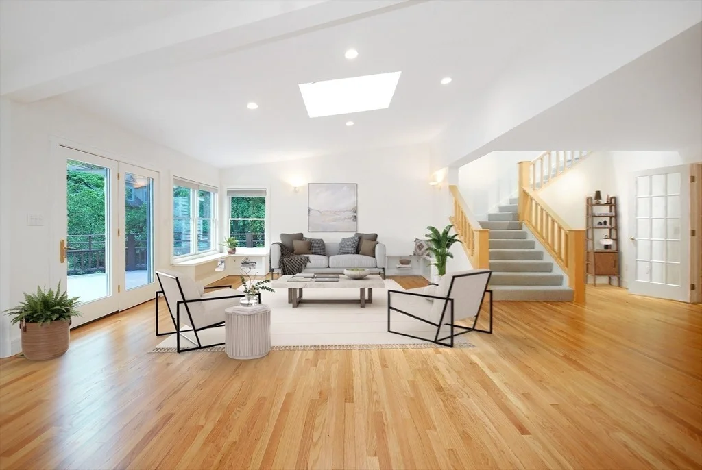 Photo of 297 Laws Brook Rd