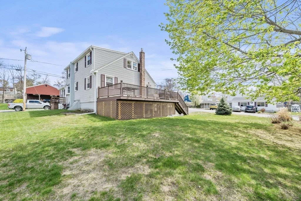 Photo of 339 Passaconaway Dr