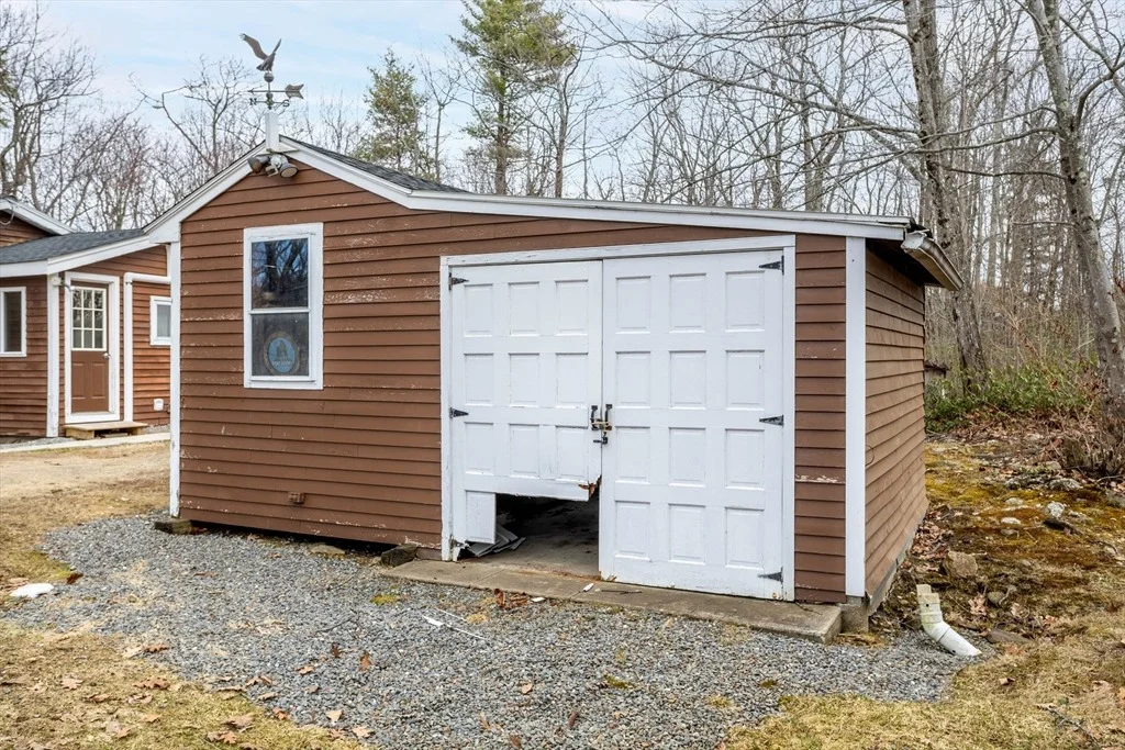 Photo of 227 Log Cabin Road