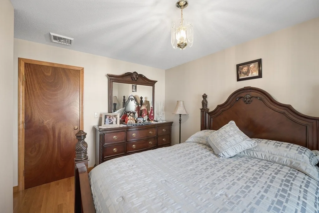 Photo of 1200 Bay St