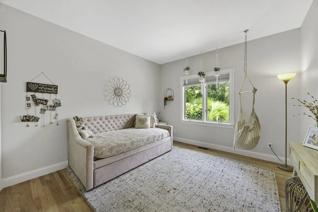 Photo of 27 Spring Hill Rd