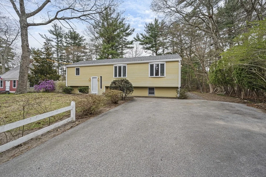 Photo of 405 Plain Street