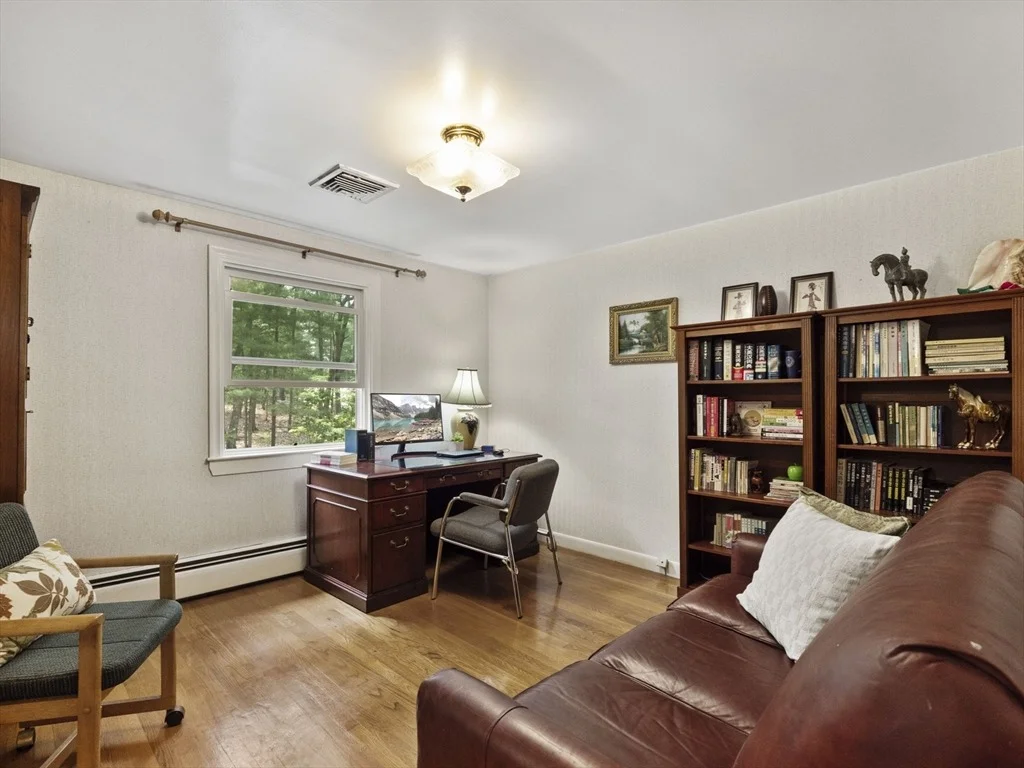 Photo of 5 Cyr Cir