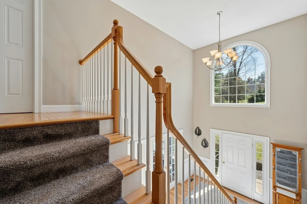 Photo of 320 Lincoln Circle