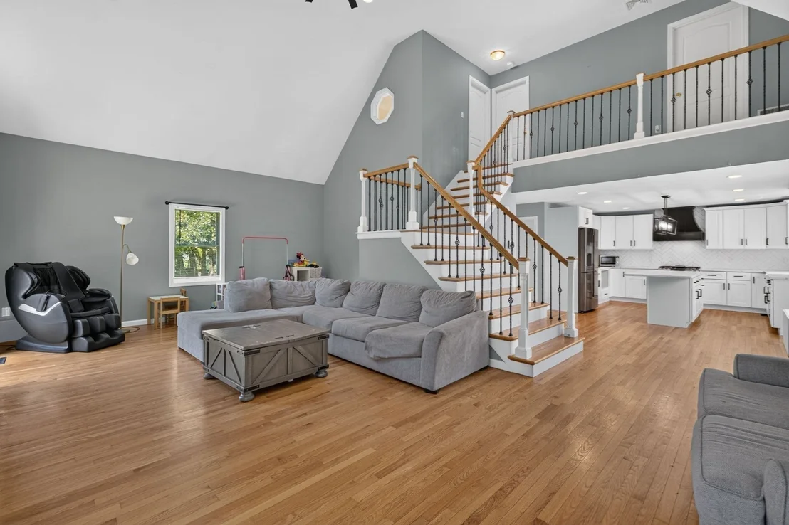 Photo of 9 Broadview Ave