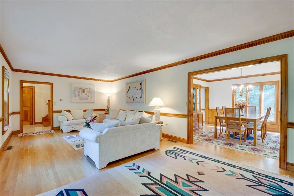 Photo of 15 Squannacook Dr