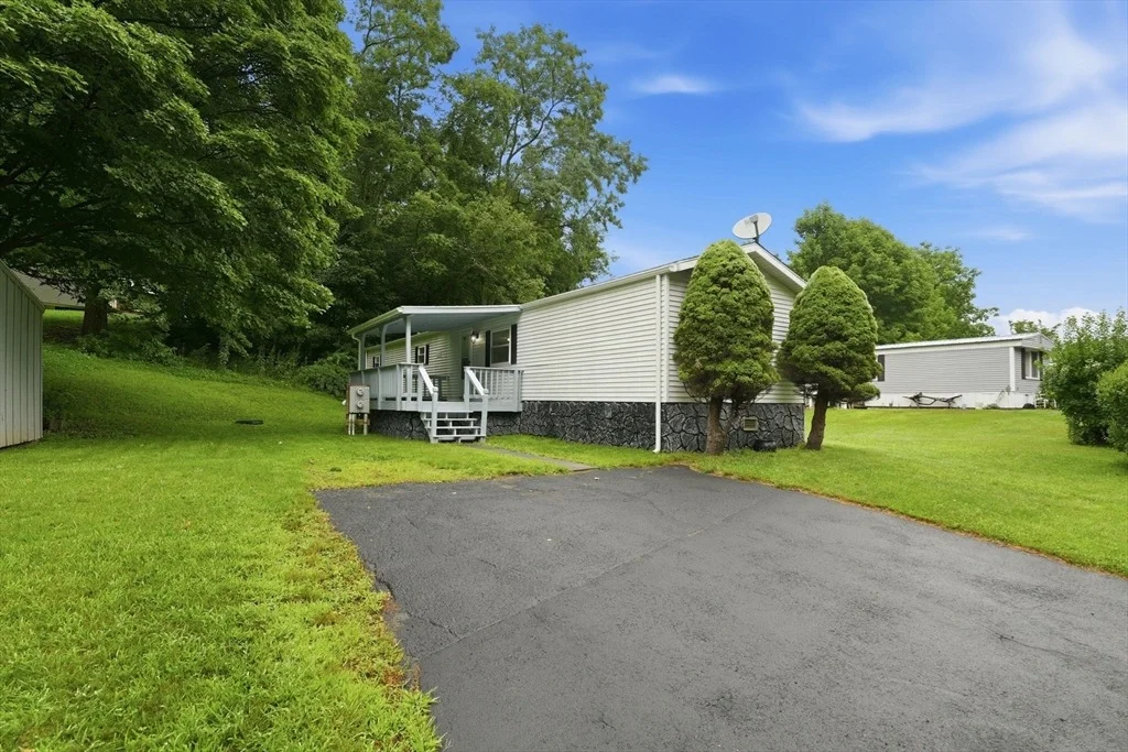 Photo of 59 Willow Lane