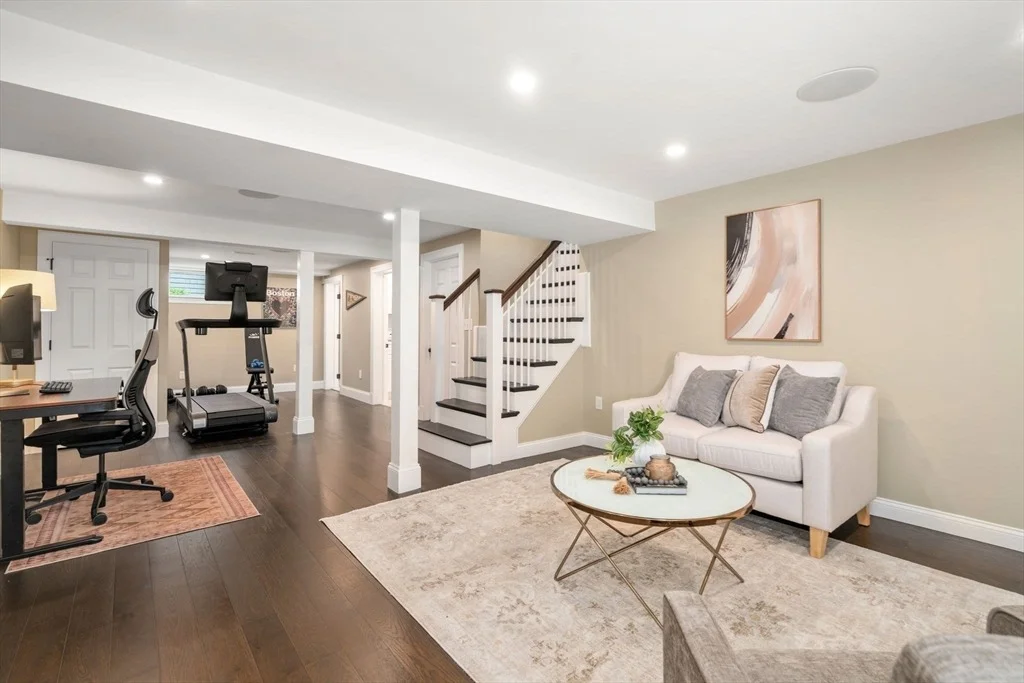 Photo of 52 Beaufort Ave