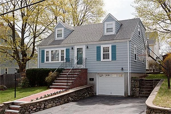 Photo of 94 Robbins Rd