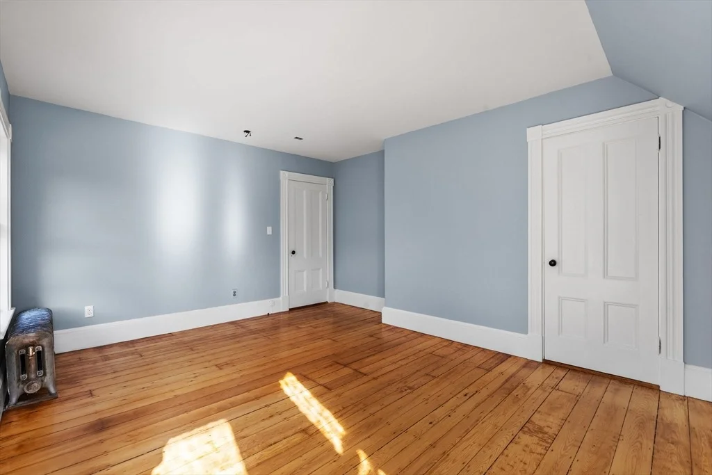 Photo of 16 Pleasant St