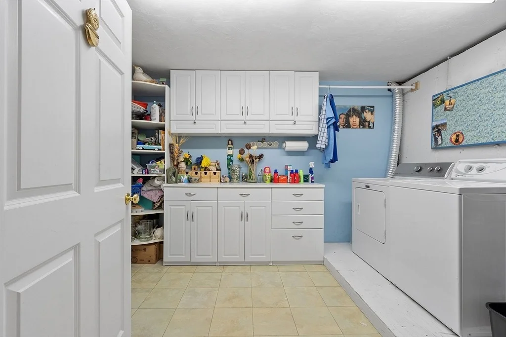 Photo of 6 Winterberry Ln