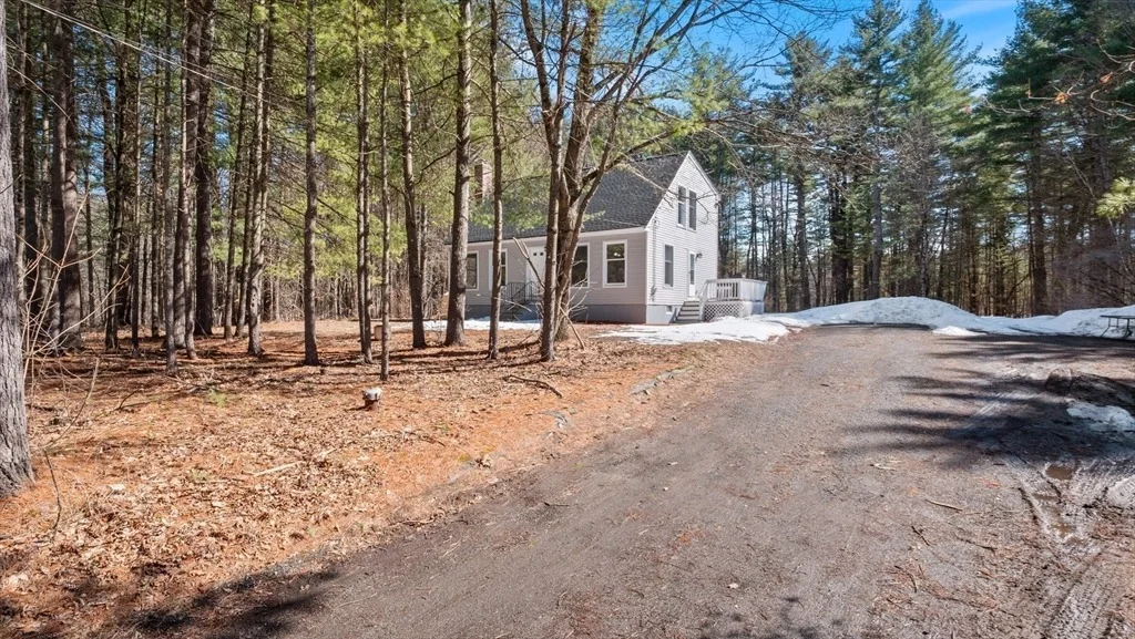 Photo of 77 Hazen Rd