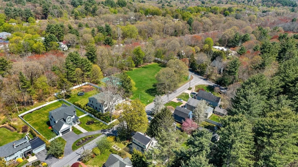 Photo of 77 Brook Rd