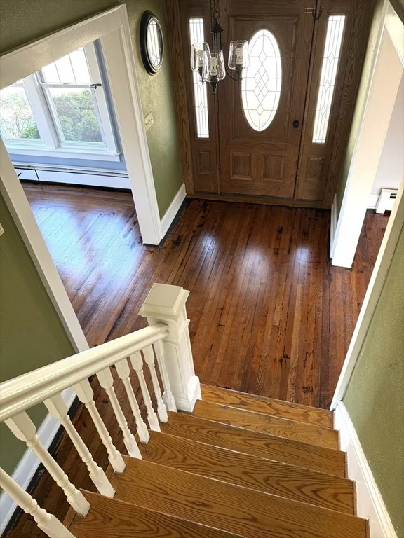 Photo of 180 Russell Rd
