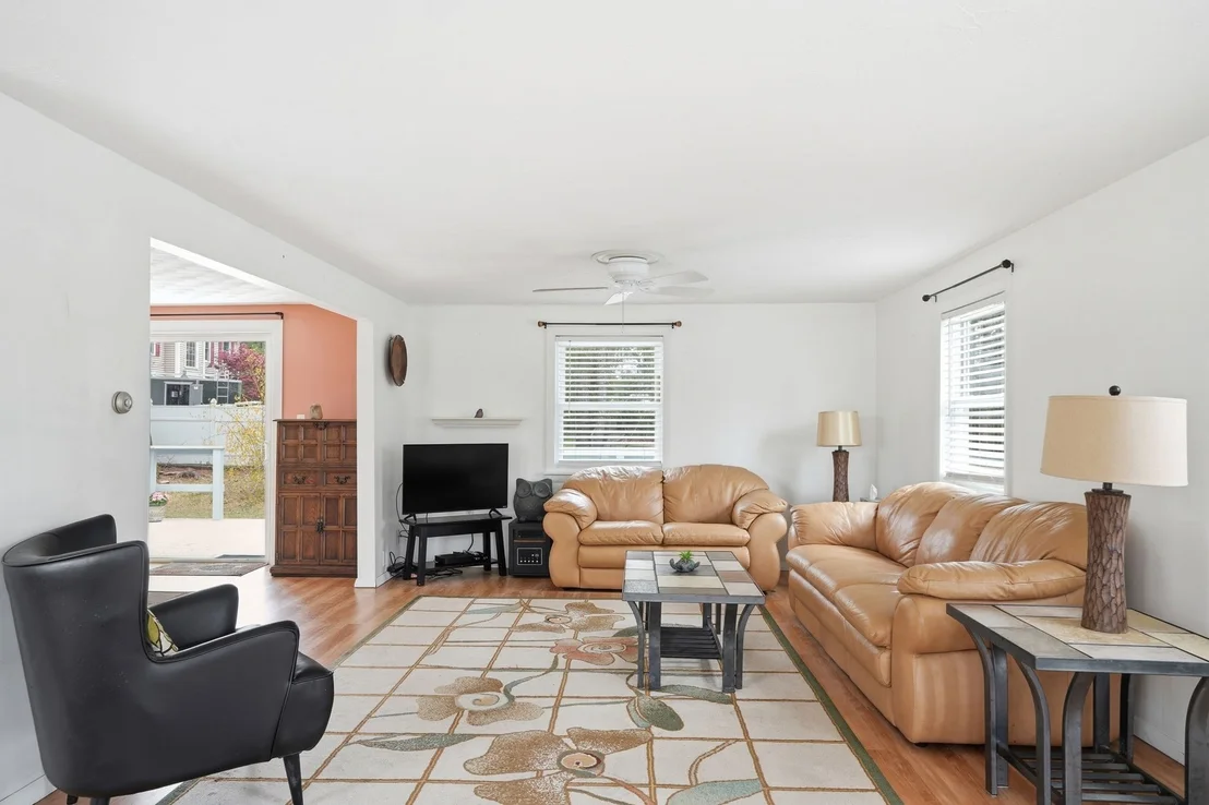 Photo of 94 Edgewater Drive