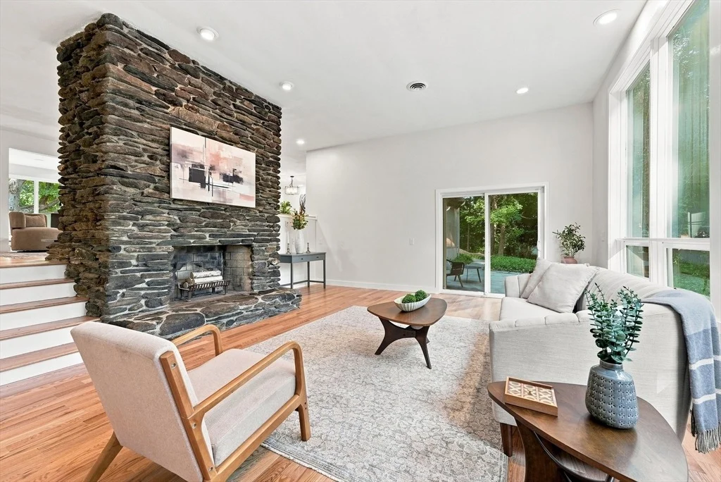Photo of 20 Longfellow Rd