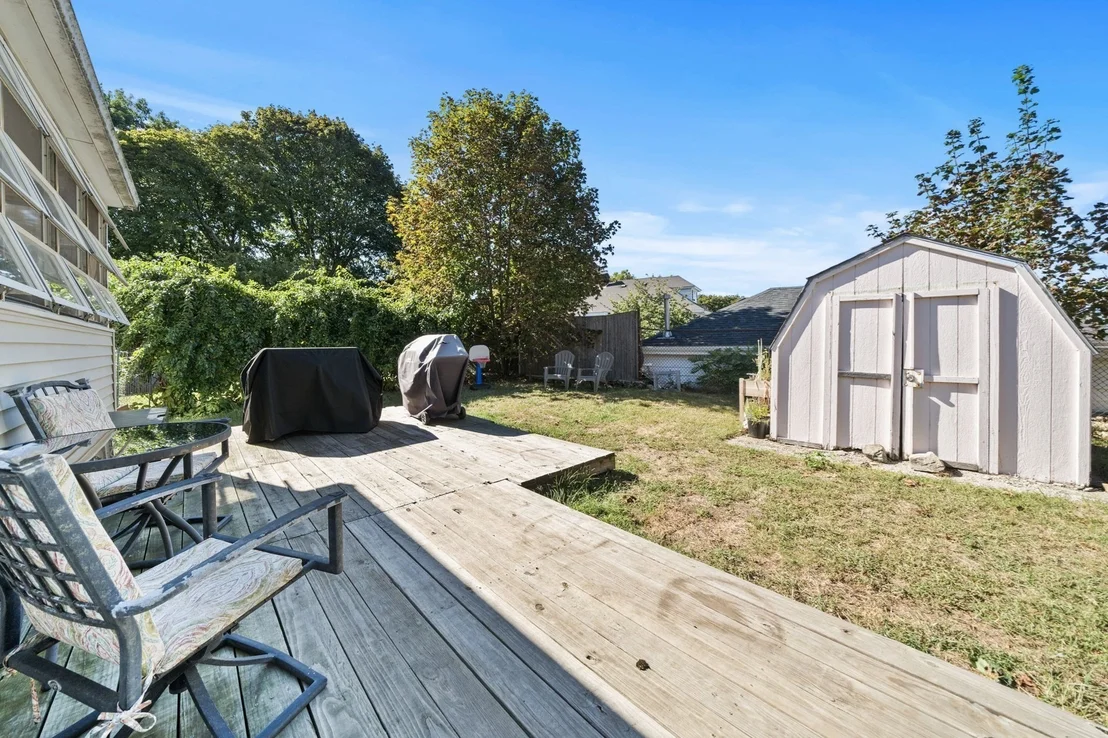 Photo of 18 Thompson Ln