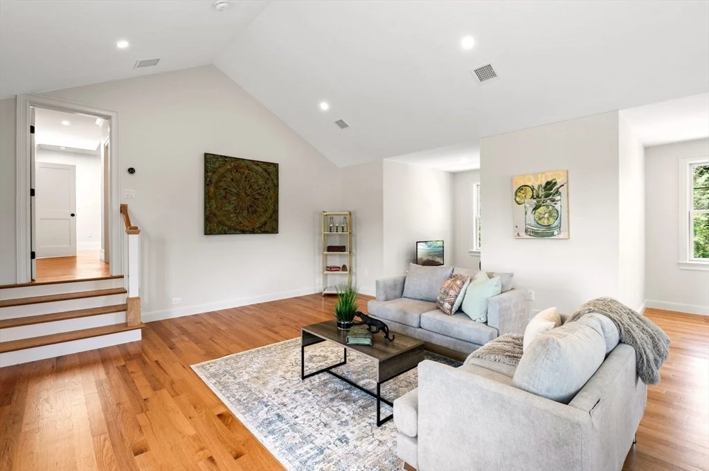 Photo of 333 Perkins Row