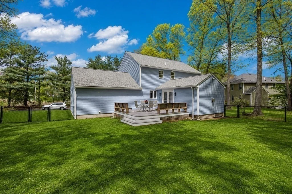 Photo of 8 Autumn Ln