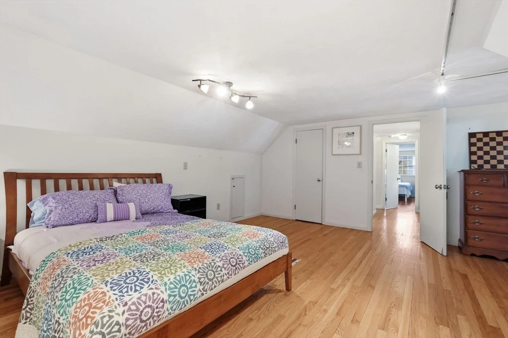 Photo of 10 Dana St