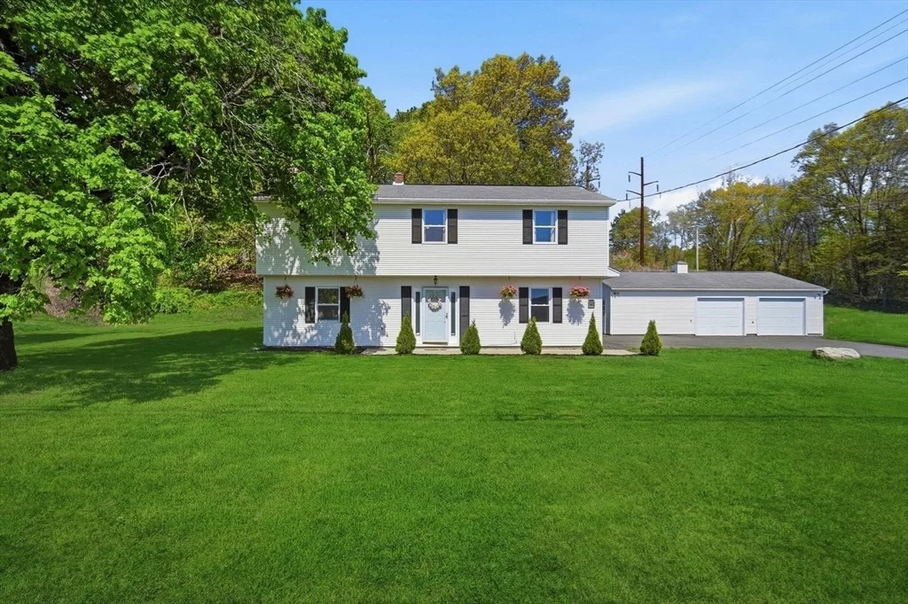 Photo of 563 Pochassic Rd.