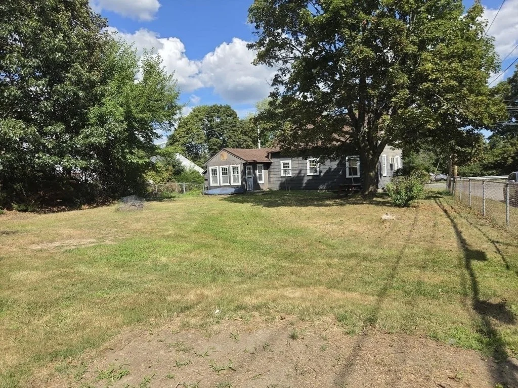 Photo of 211 Lowell Street
