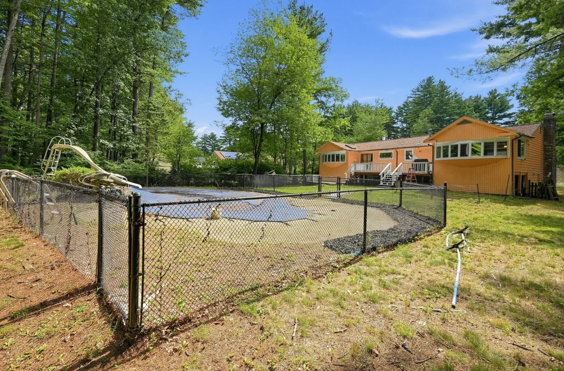Photo of 7 Balsam Dr