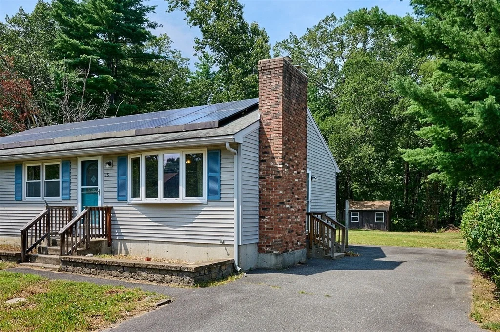 Photo of 15 Evans Ave