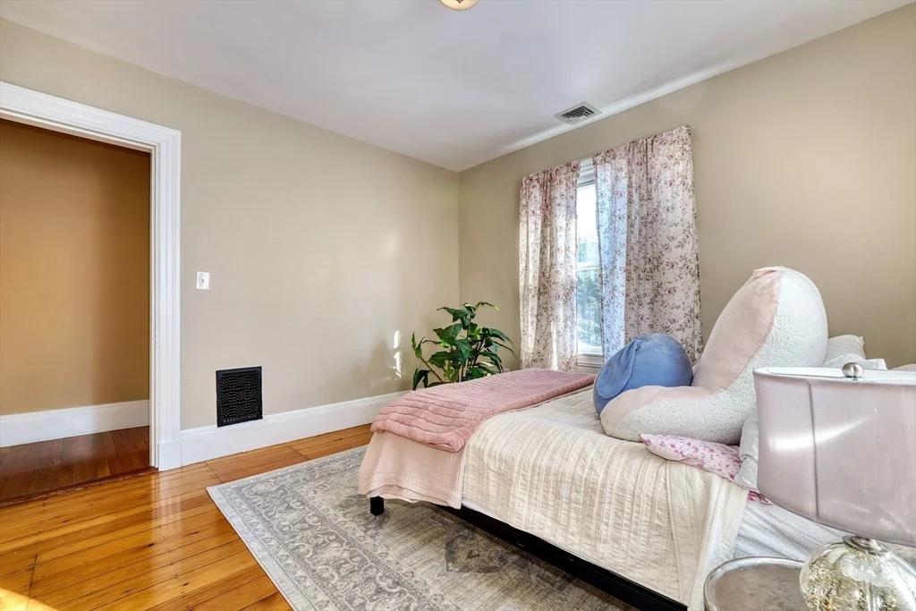 Photo of 12 Willard St