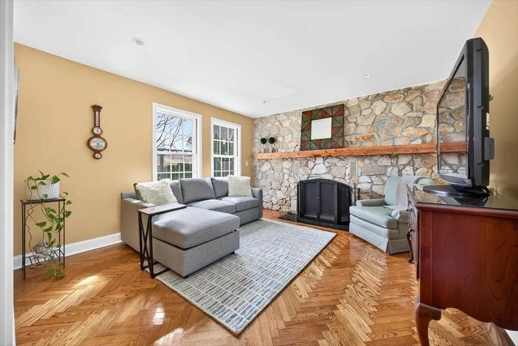 Photo of 142 Otis St