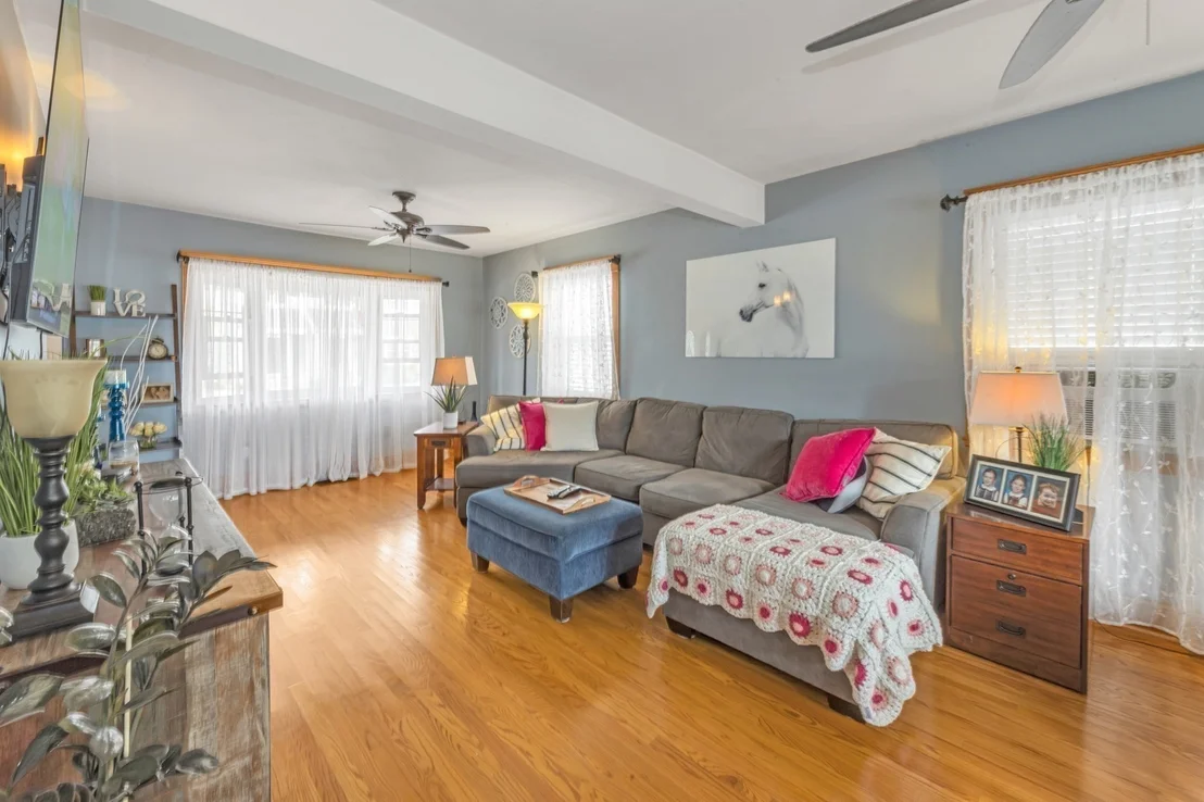 Photo of 1816 River St