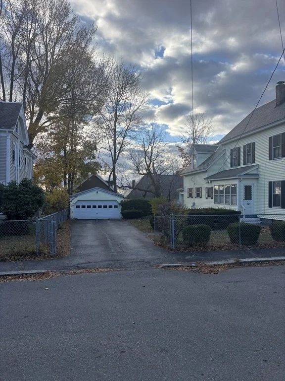 Photo of 28 May St