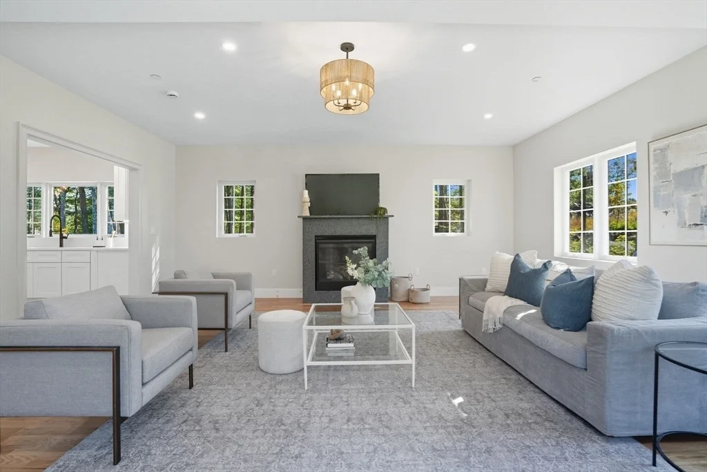 Photo of 9 Lovis Ave
