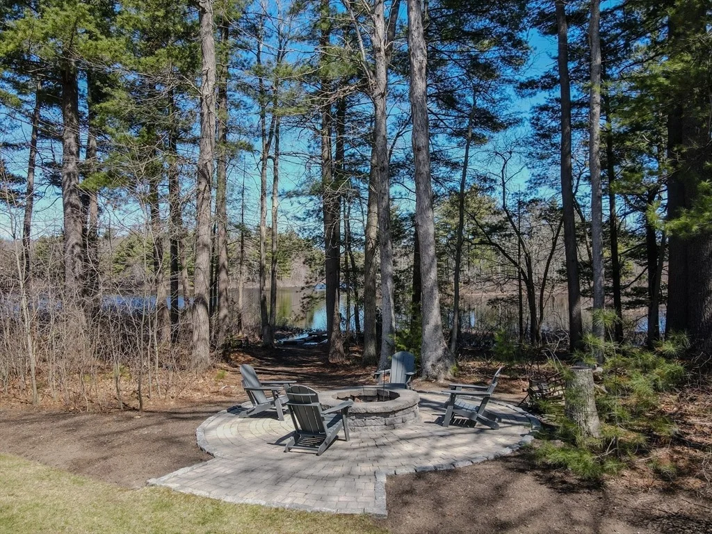 Photo of 31 Hunt Dr