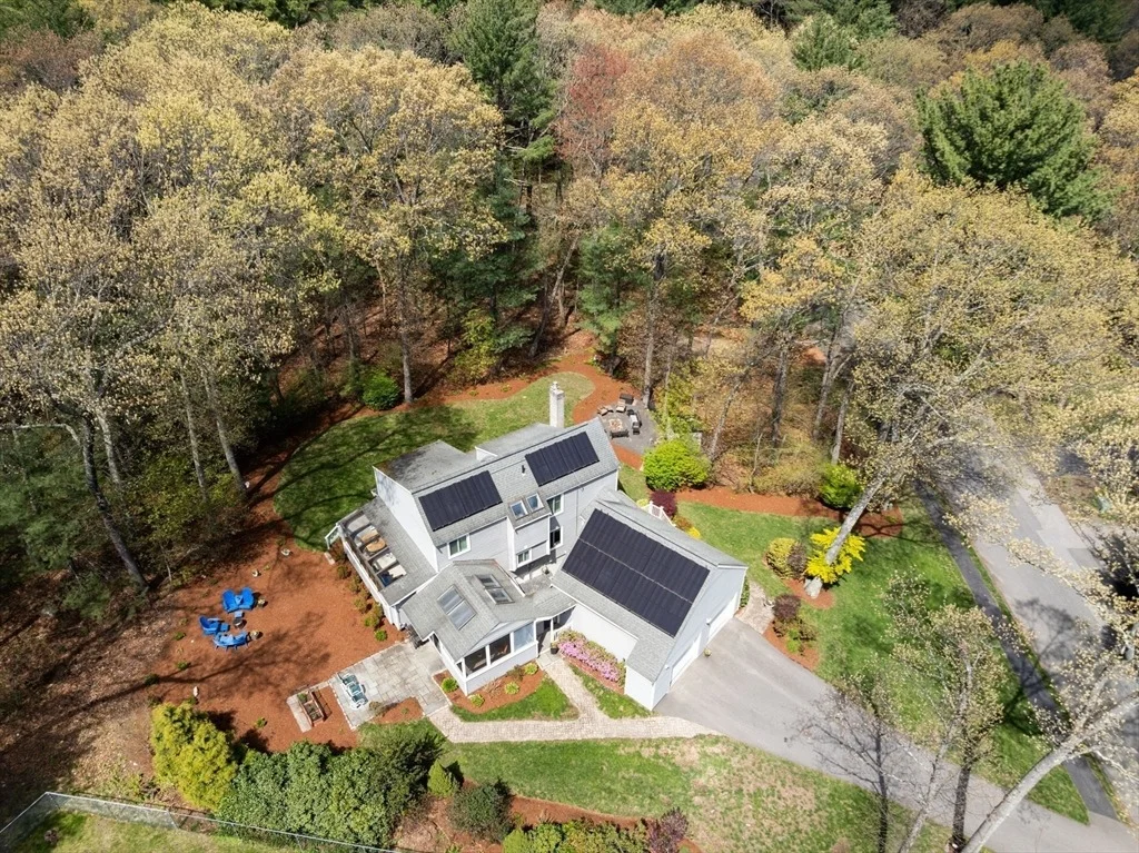 Photo of 32 Sherborne Cir