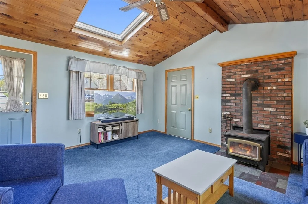 Photo of 112 Surrey Lane