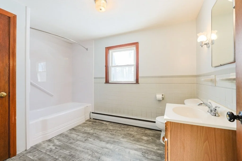 Photo of 70 Oak St.
