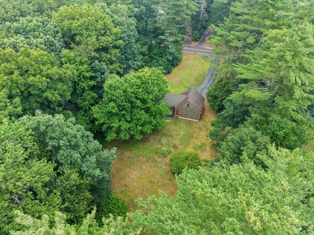 Photo of 653 Townsend Road